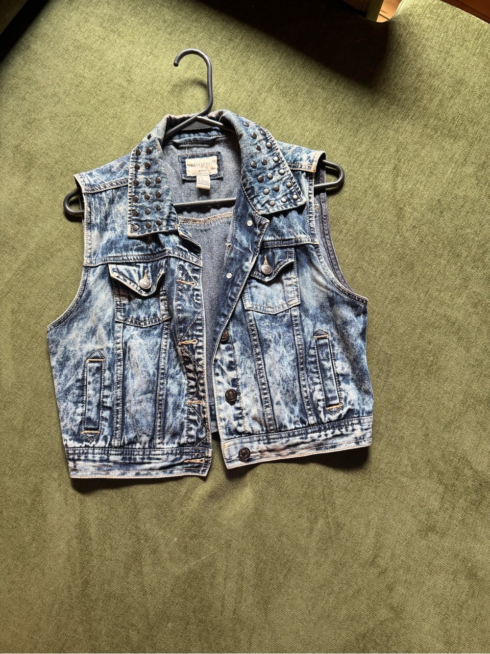 Forever 21 Acid Wash Studded Denim Vest - Blue